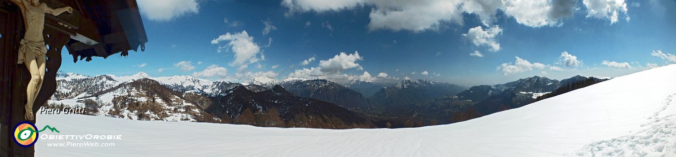 38 col bel crocefisso in posizione panoramica....jpg